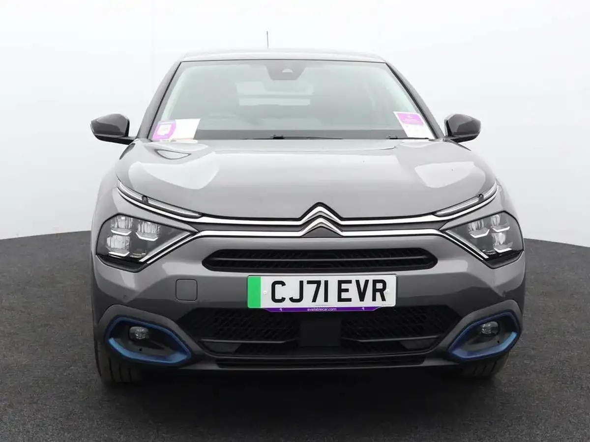2022-citroen-c4-e-shine-big-1