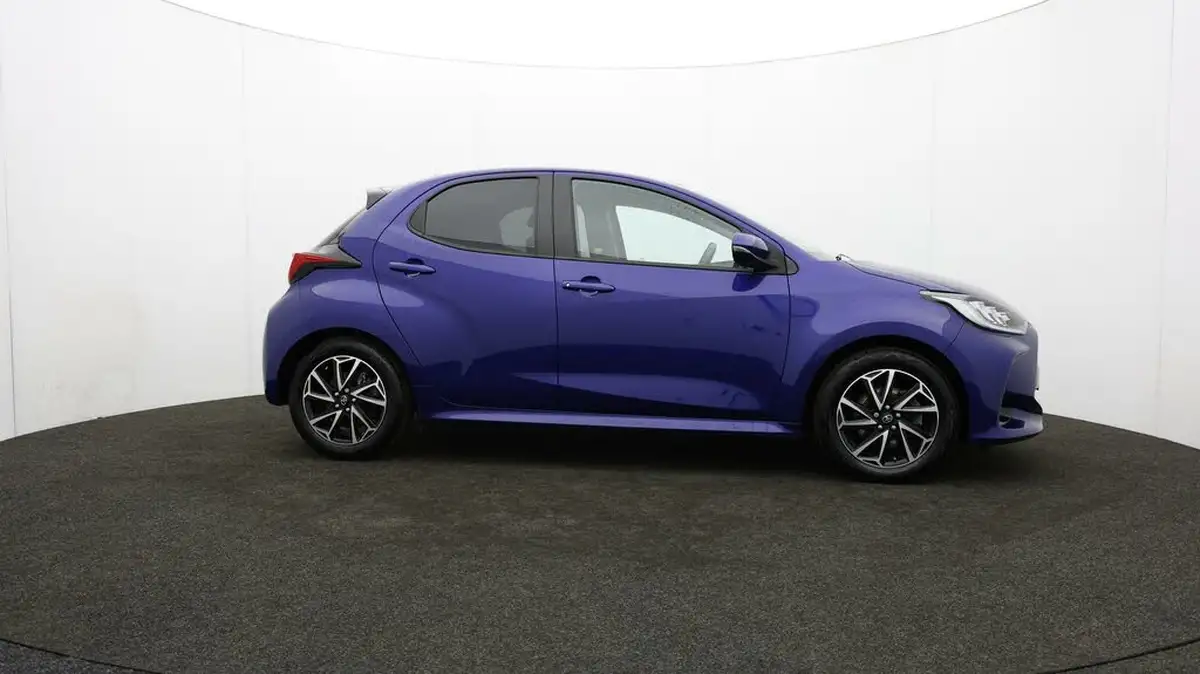 2022-toyota-yaris-15-vvt-i-design-big-42