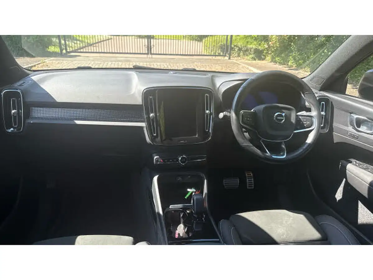 2022-volvo-xc40-e-recharge-plus-228bhp-big-19