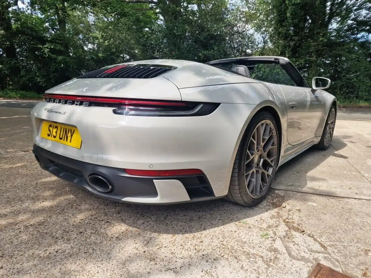 2019-porsche-911-30-carrera-s-450ps-coupe-pdk-big-16