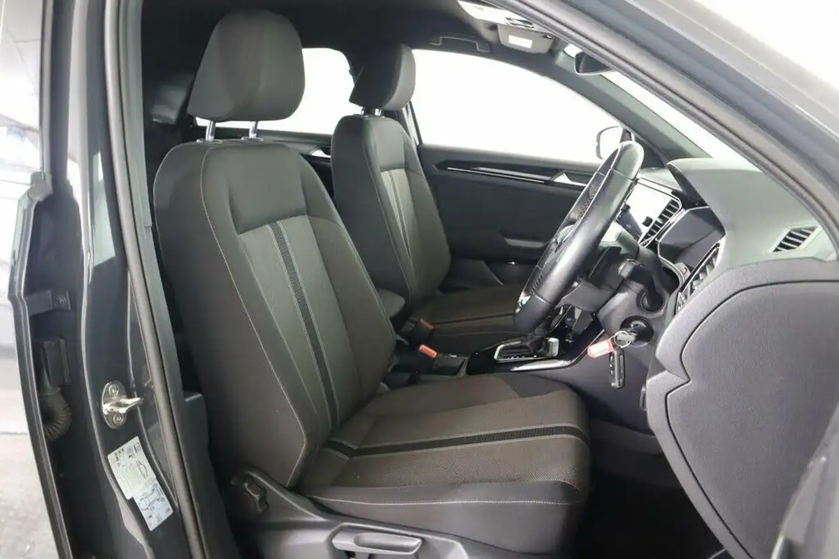 2020-volkswagen-t-roc-15-tsi-black-edition-dsg-big-14