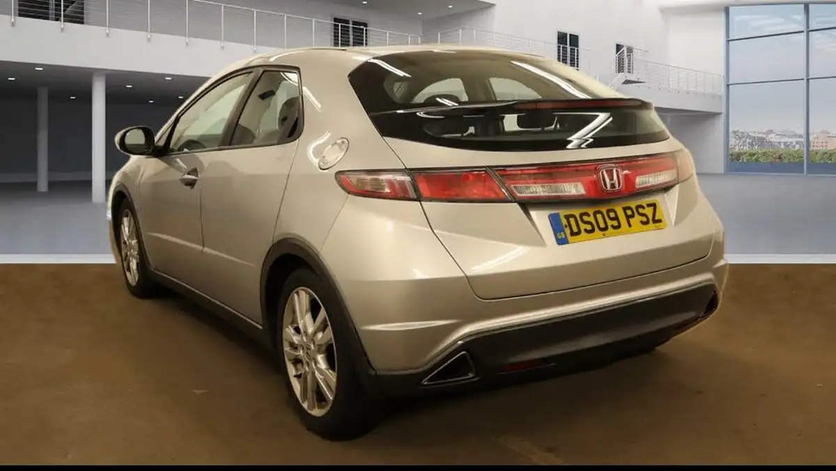 2009-honda-civic-18-es-i-vtec-1798cc-auto-big-3