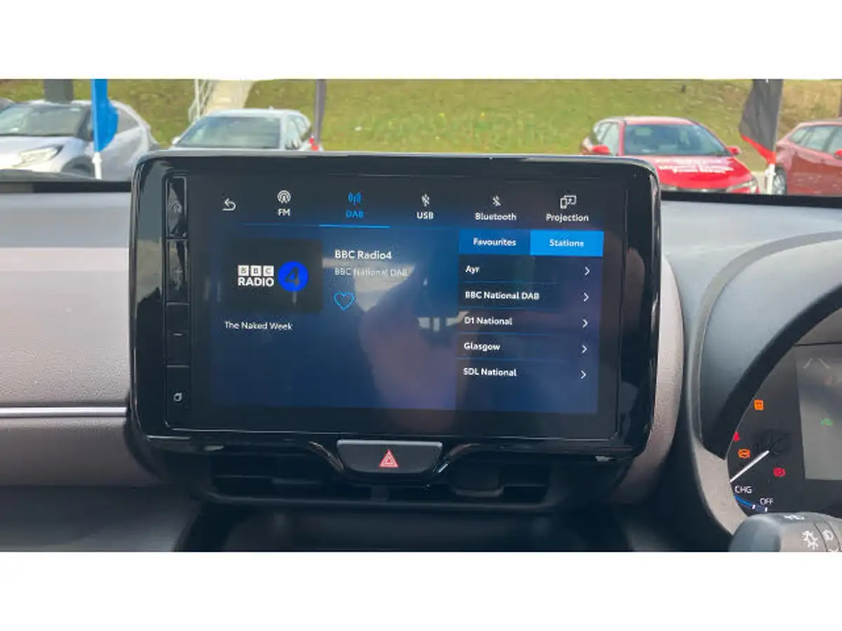 2023-toyota-yaris-cross-15-vvt-i-excel-awd-i-big-27