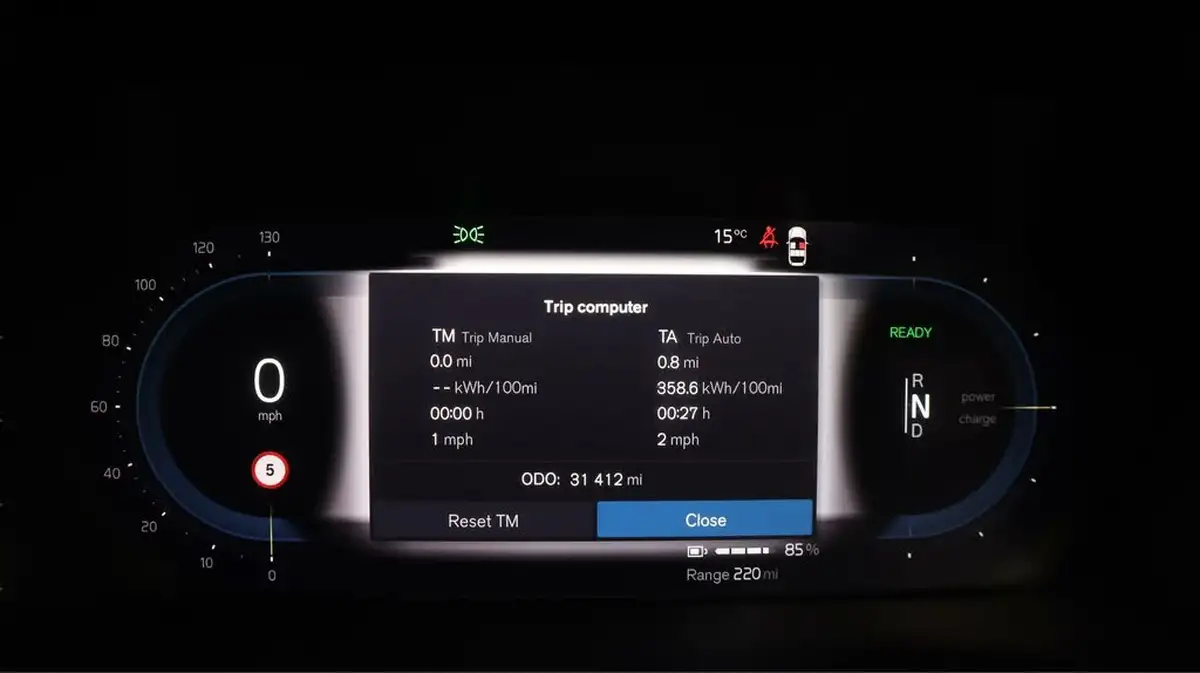 2021-volvo-xc40-e-twin-recharge-big-10