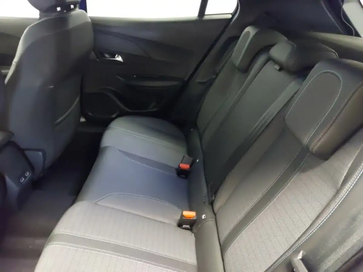 2023-peugeot-2008-suv-12-puretech-allure-premium-130bhp-eat8-big-5