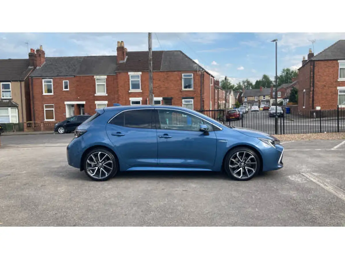 2021-toyota-corolla-20-vvt-i-excel-trk-hatchback-big-15