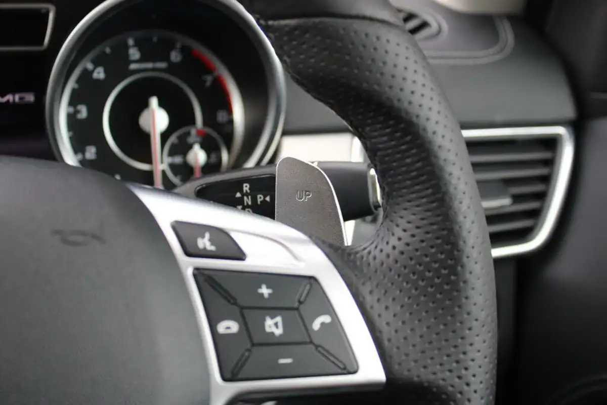 2014-mercedes-benz-m-class-55-ml63-amg-518bhp-speedshift-plus-7g-tronic-big-36