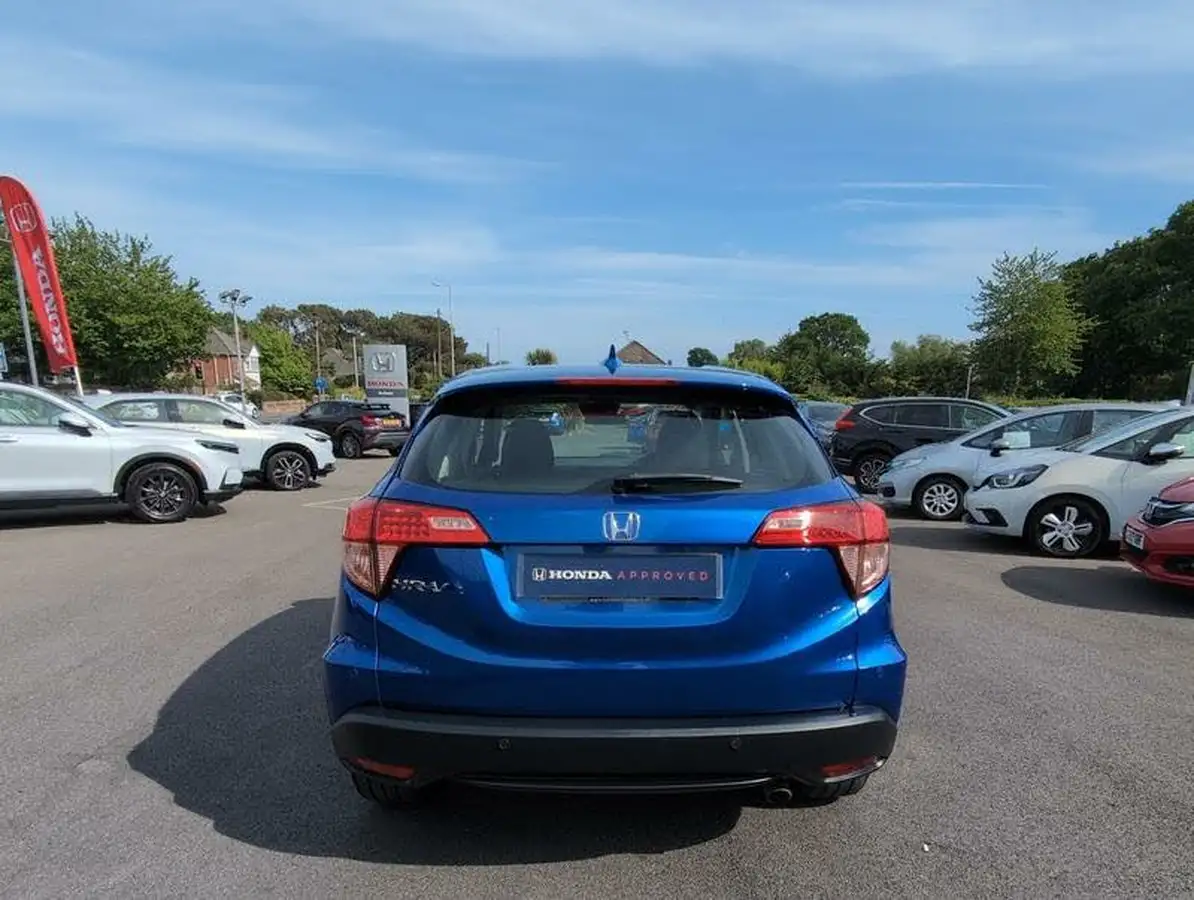 2018-honda-hr-v-15-i-vtec-se-navi-cvt-big-6