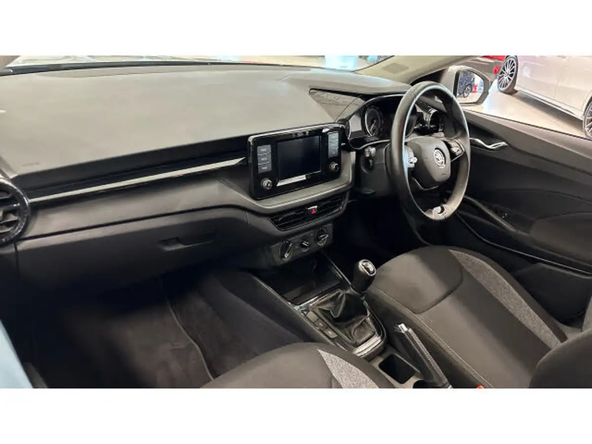 2022-skoda-fabia-10-tsi-se-comfort-109ps-big-8