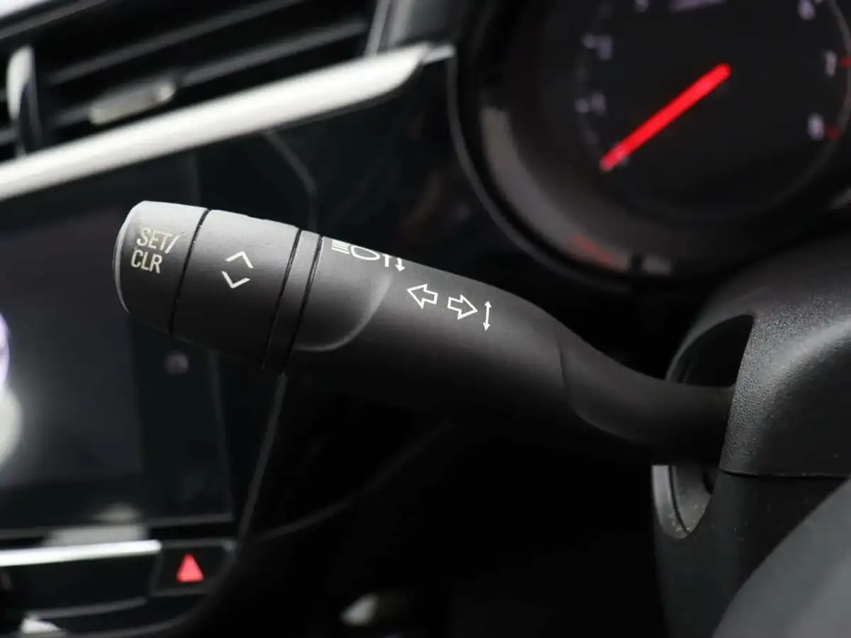 2020-vauxhall-corsa-12i-se-premium-big-46