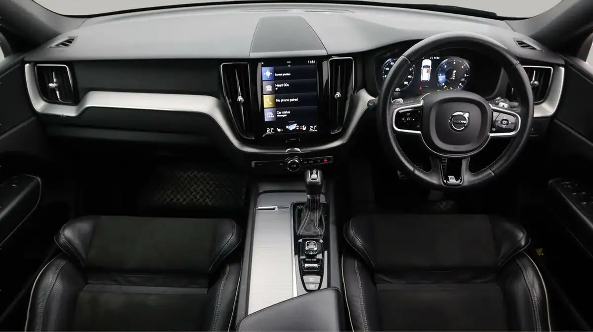 2018-volvo-xc60-20td-d4-r-design-4x4-geartronic-big-13