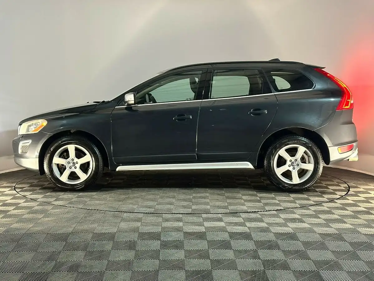 2012-volvo-xc60-24td-d5-r-design-215bhp-geartronic-big-4