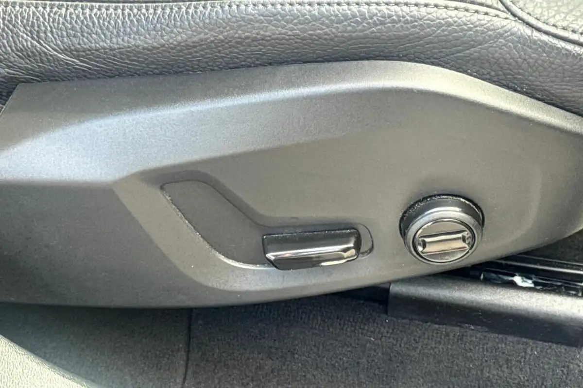 2024-volvo-xc60-20-b5-core-big-30