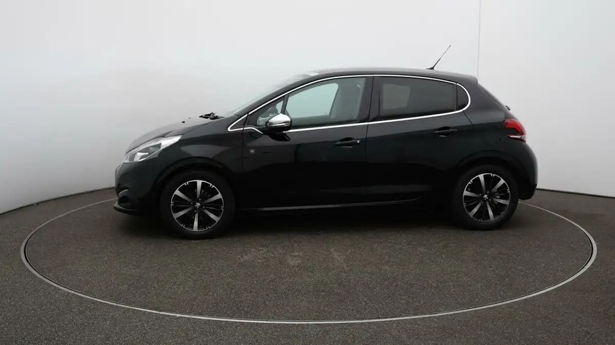2019-peugeot-208-12-puretech-tech-edition-82bhp-big-64