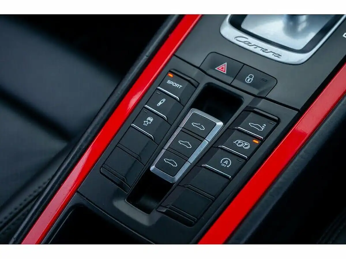 2012-porsche-911-38-carrera-s-400bhp-coupe-pdk-big-12