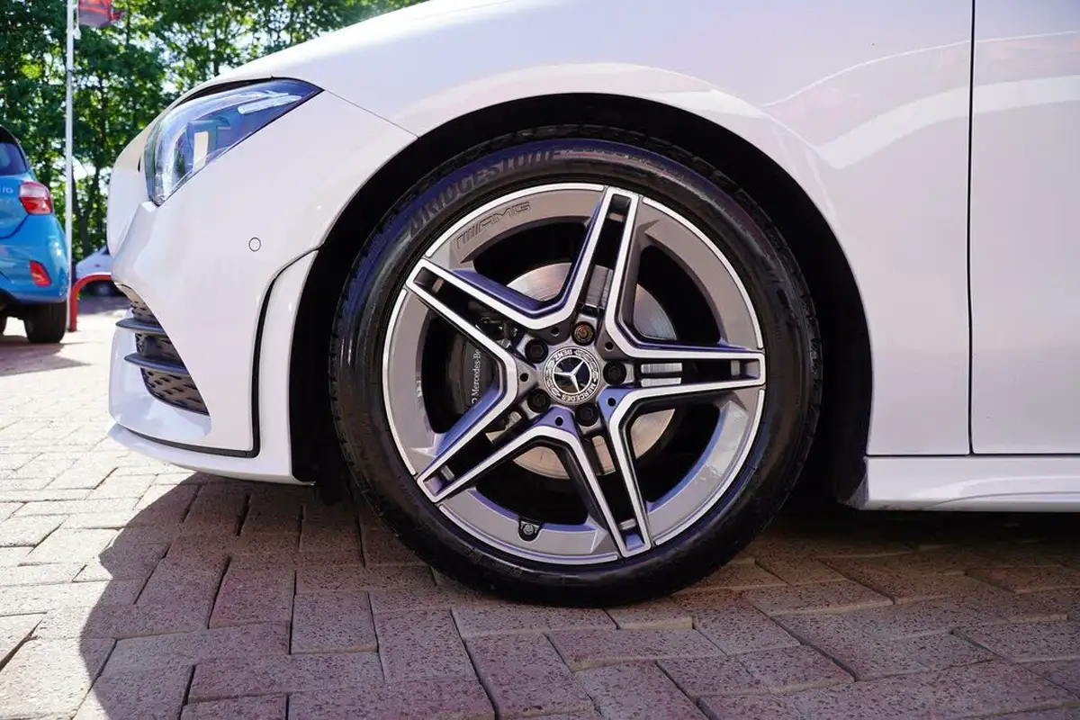 2022-mercedes-benz-cla-13-cla-180-amg-line-premium-plus-coupe-4d-big-45