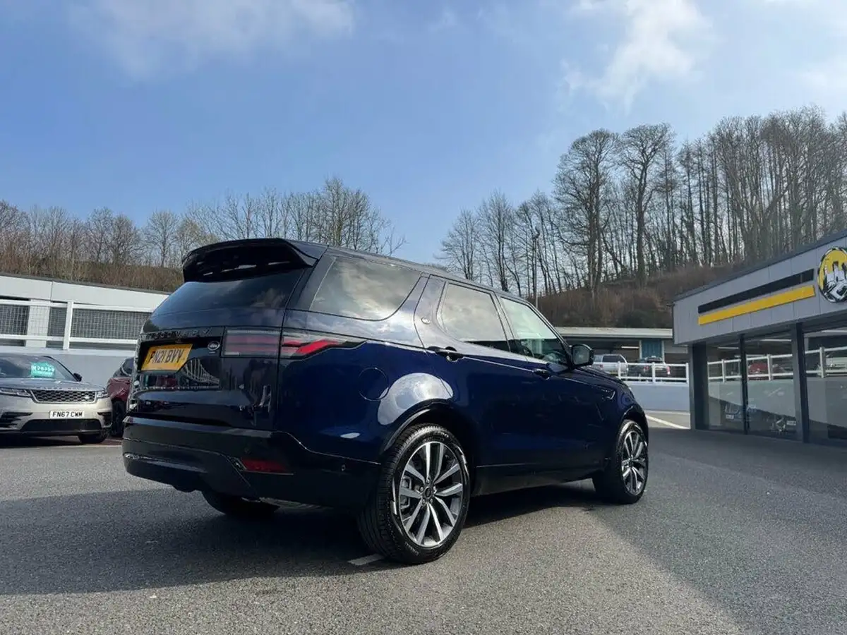 2021-land-rover-discovery-30-d300-r-dynamic-se-big-5