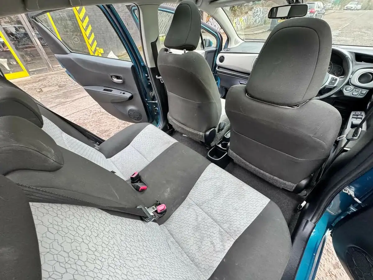 2012-toyota-yaris-133-t-spirit-vvt-i-big-12