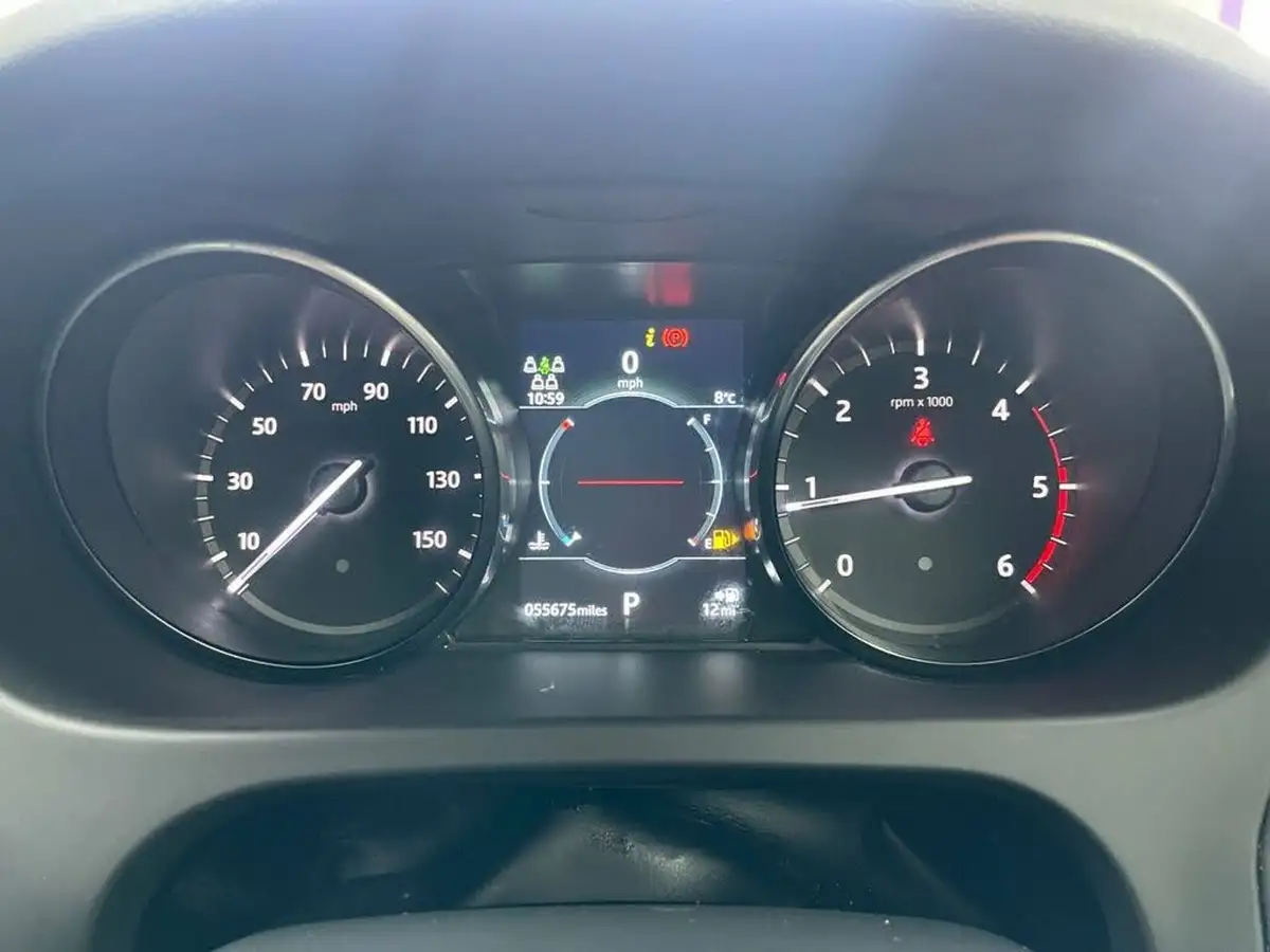 2019-land-rover-discovery-sport-20td4-landmark-big-36