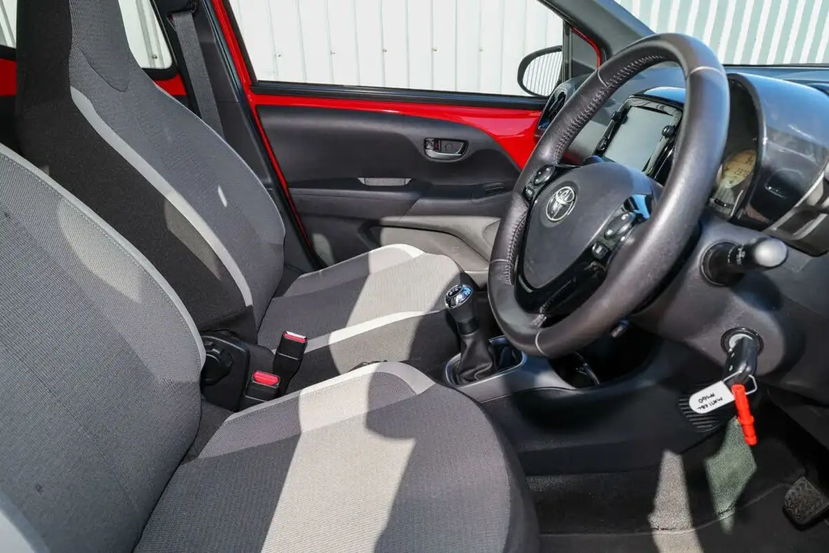 2021-toyota-aygo-10-vvt-i-x-trend-tss-big-10