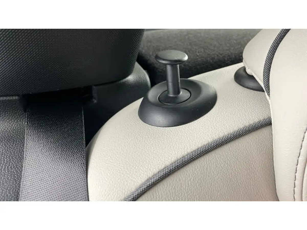 2022-mini-cooper-20-cooper-s-exclusive-hatchback-5d-auto-big-47