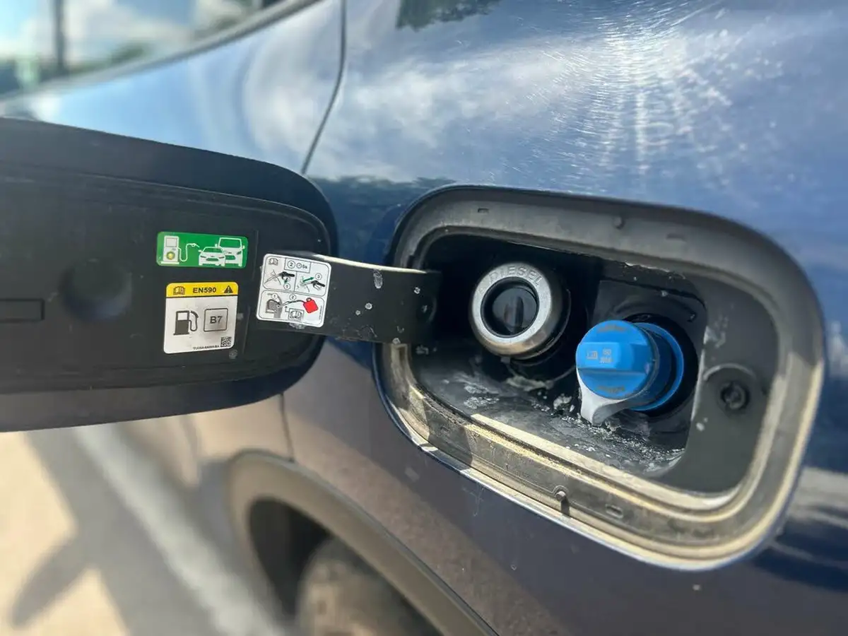 2021-ford-kuga-15-zetec-big-22