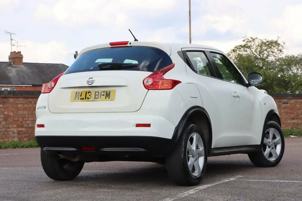 2013-nissan-juke-16-visia-16v-big-9