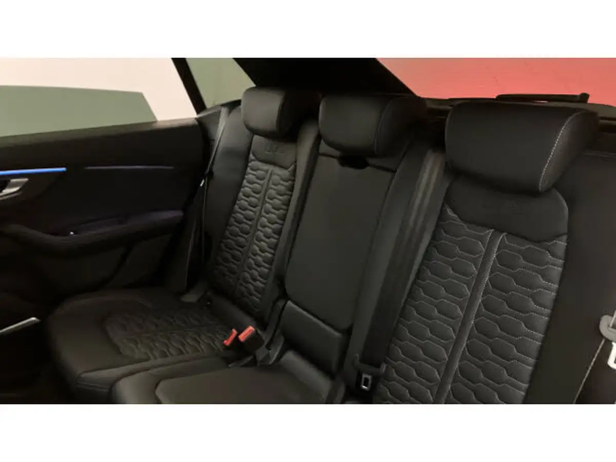 2024-audi-rs-q8-40-tfsi-launch-edition-big-15