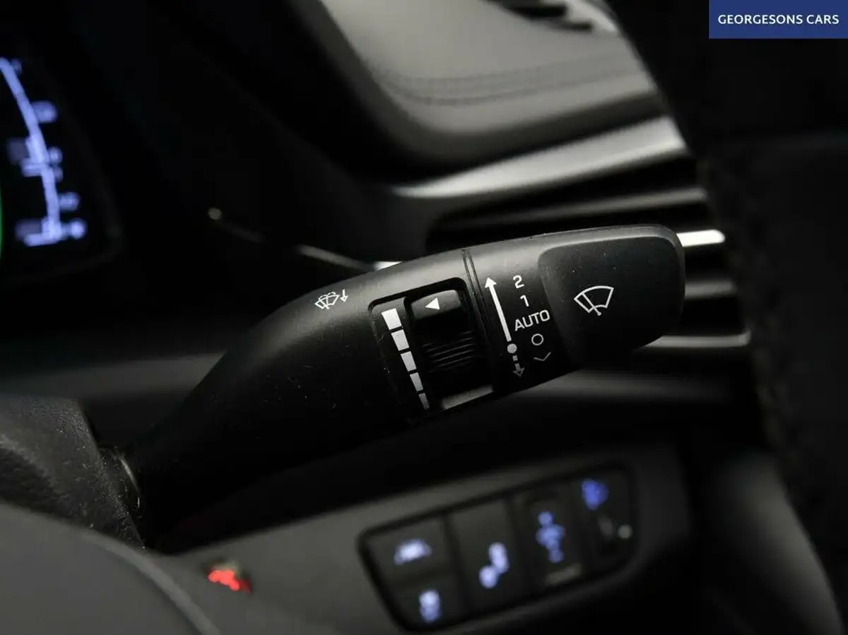 2021-hyundai-ioniq-16-gdi-premium-se-hybrid-big-42