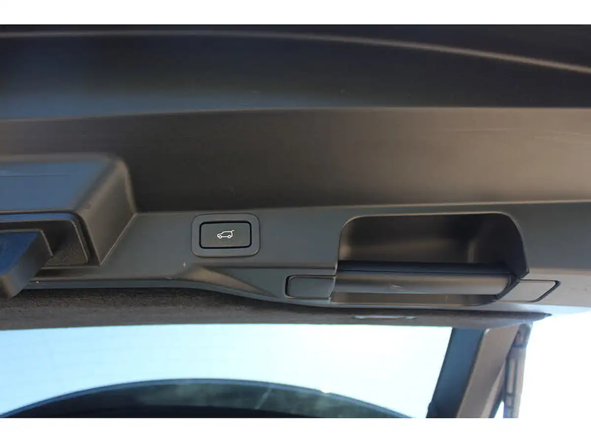 2018-land-rover-range-rover-sport-30-sd-v6-hse-sd-v6-big-34