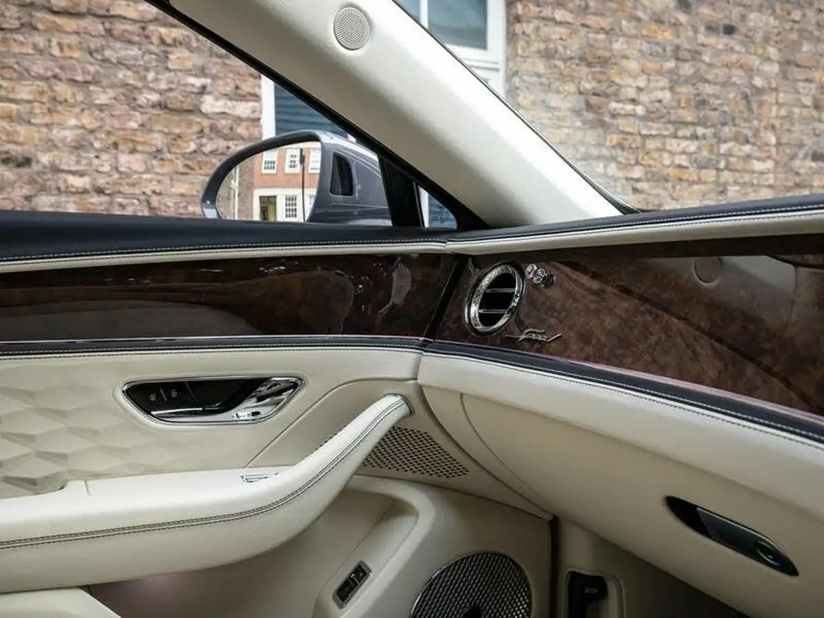2024-bentley-flying-spur-big-71