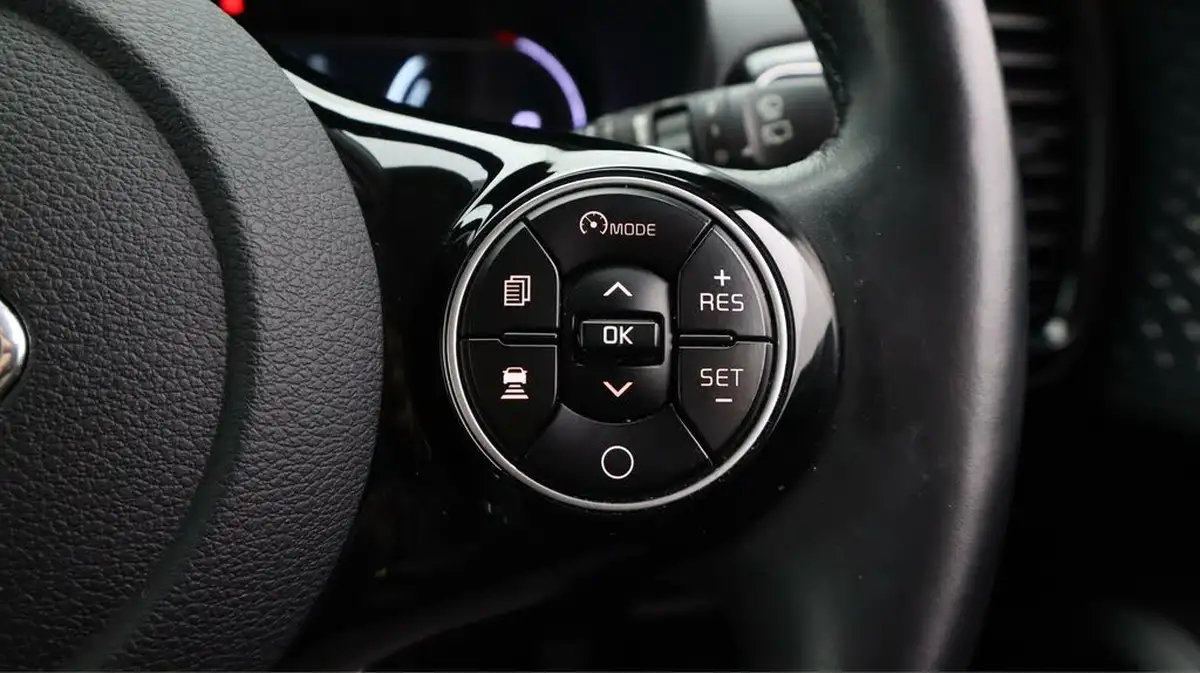 2021-kia-soul-ev-first-edition-big-24