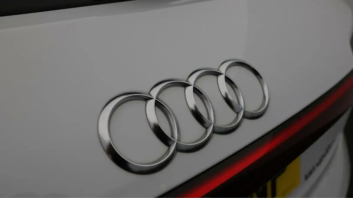 2020-audi-e-tron-50e-technik-big-19