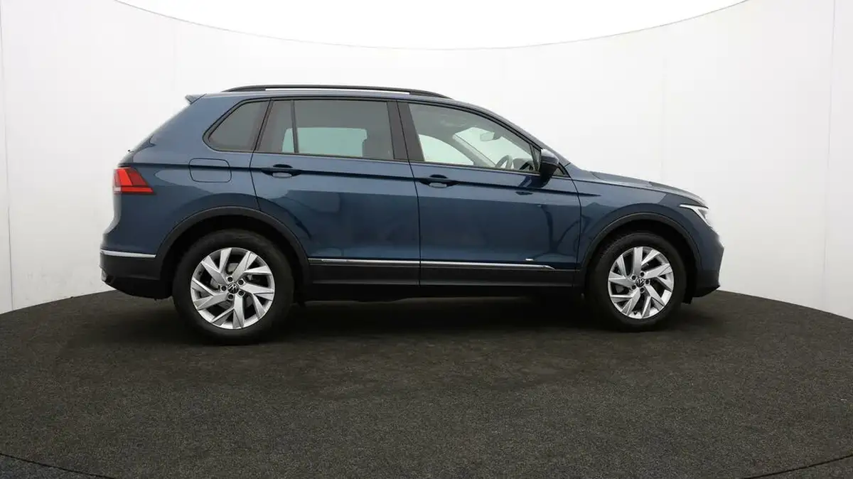 2022-volkswagen-tiguan-15-tsi-life-150ps-big-37