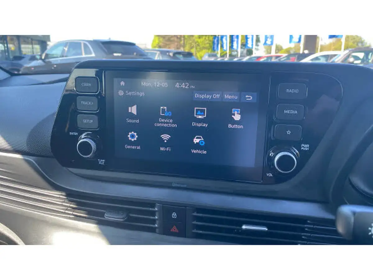 2022-hyundai-i20-10-t-gdi-se-connect-eclutch-imt-big-29