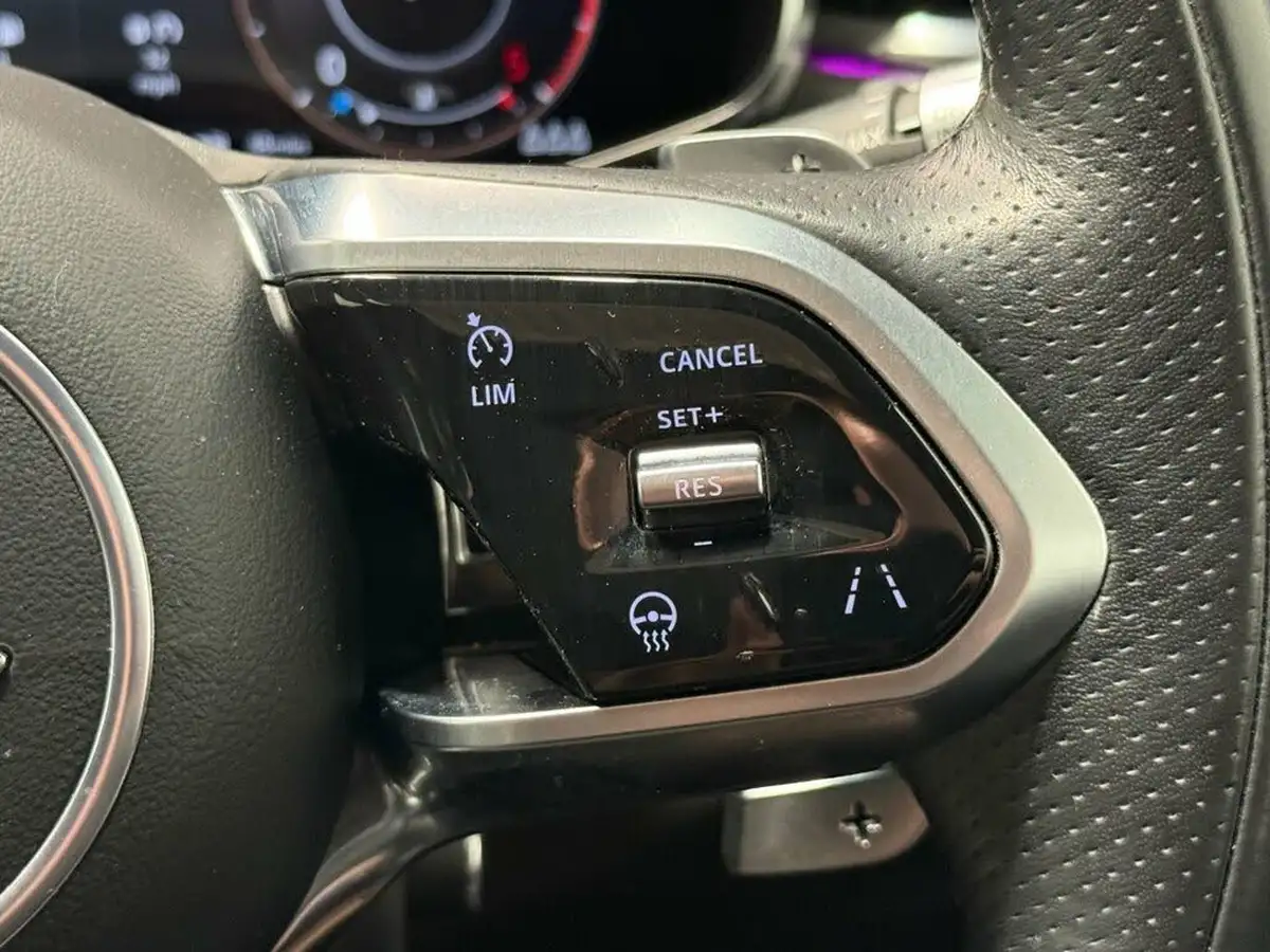 2021-jaguar-f-pace-20-d200-r-dynamic-se-mhev-big-16