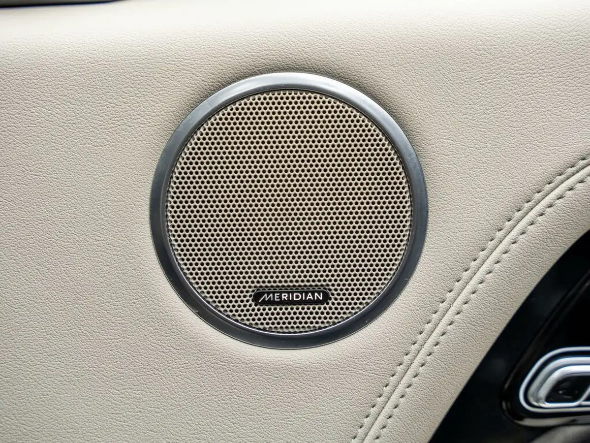 2021-land-rover-range-rover-30-d300-westminster-big-5