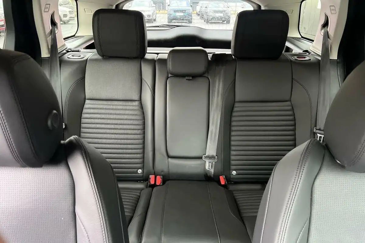 2024-land-rover-discovery-sport-20-d200-s-big-34
