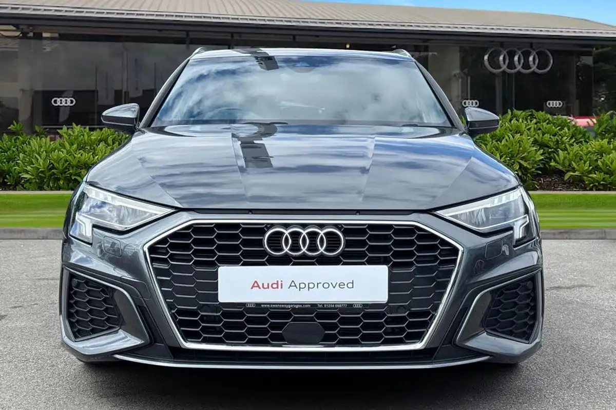 2023-audi-a3-15-35-tfsi-s-line-sportback-5d-big-5