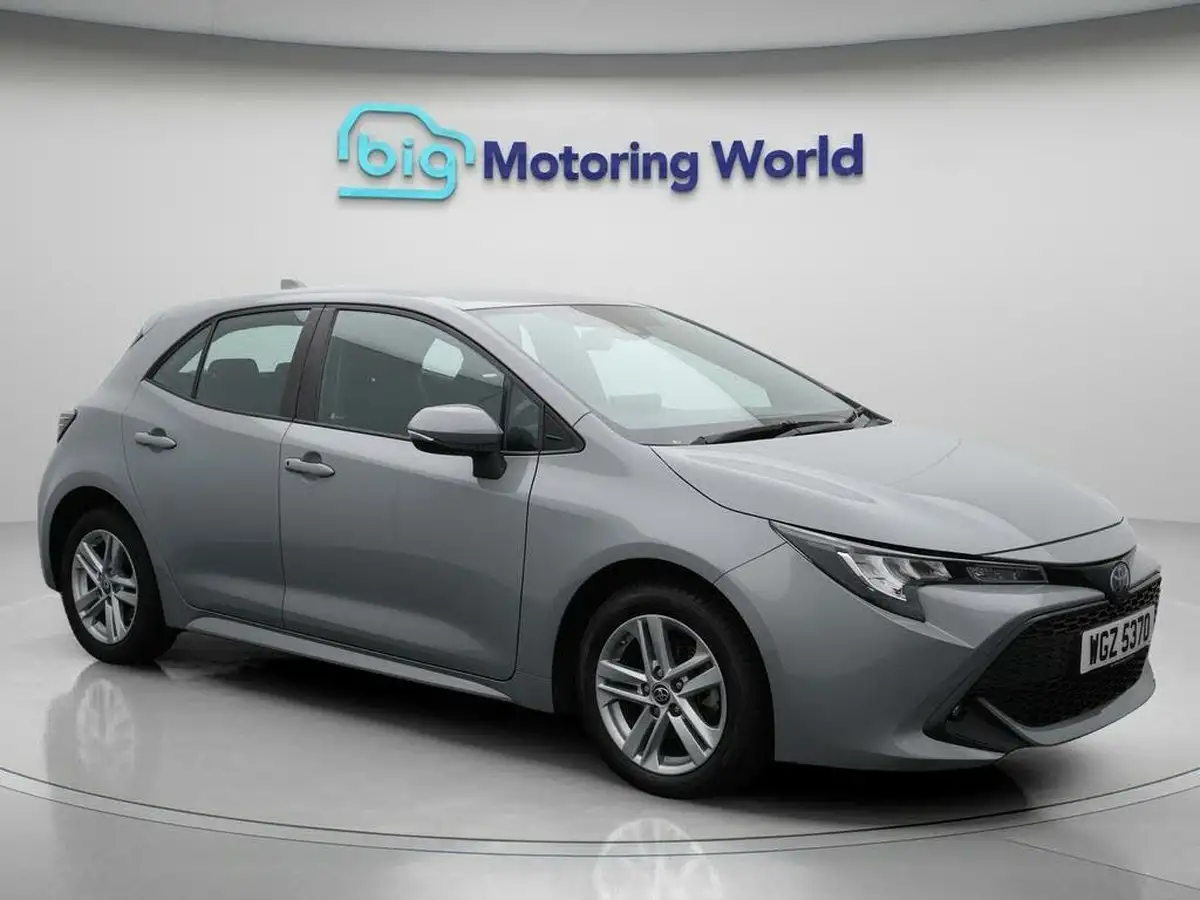 2022-toyota-corolla-18-vvt-i-icon-120bhp-trk-hatchback-5d-big-0