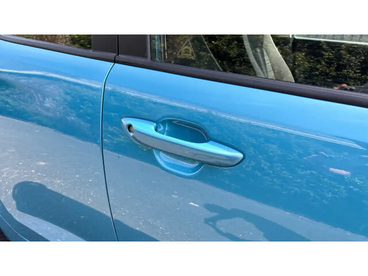 2023-hyundai-i10-12-se-connect-auto-big-24