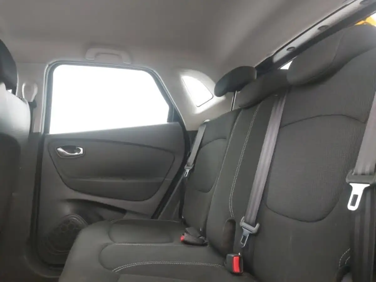 2019-renault-captur-09-tce-play-big-5