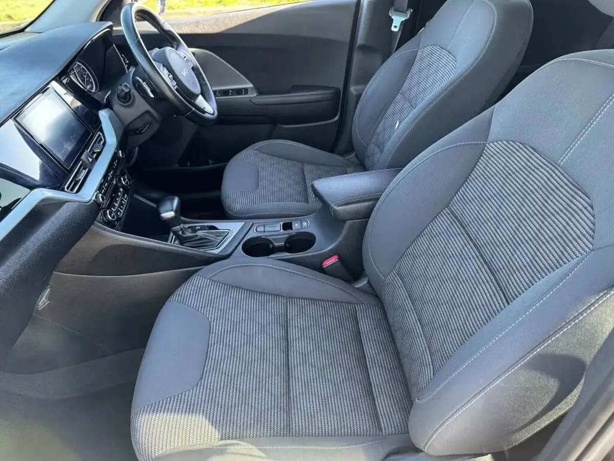 2021-kia-niro-16-gdi-2-big-32