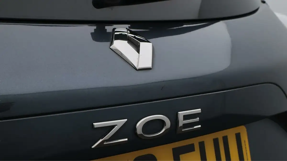 2020-renault-zoe-e-i-iconic-110ps-r110ze50-big-23