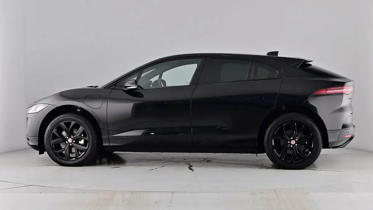 2023-jaguar-i-pace-ev400-hse-black-big-63