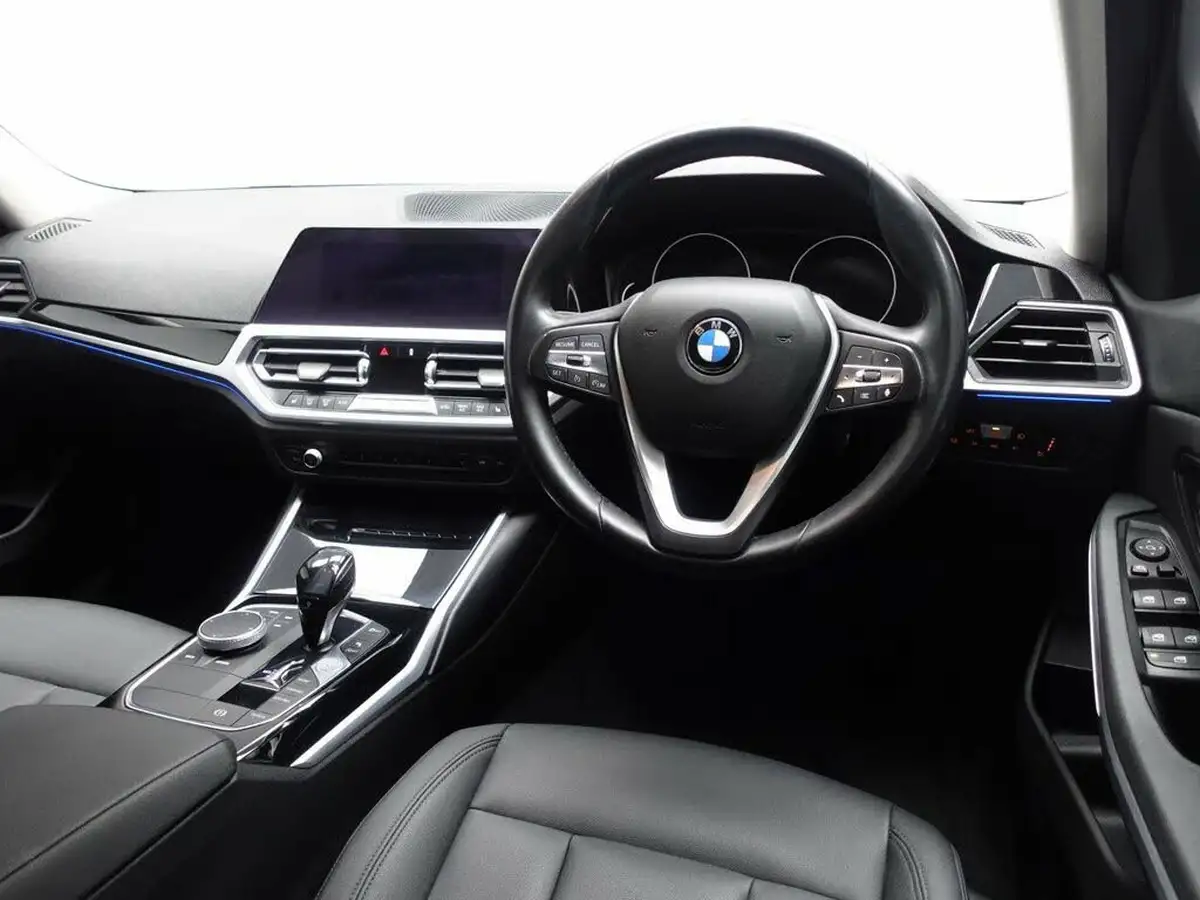 2019-bmw-3-series-big-19