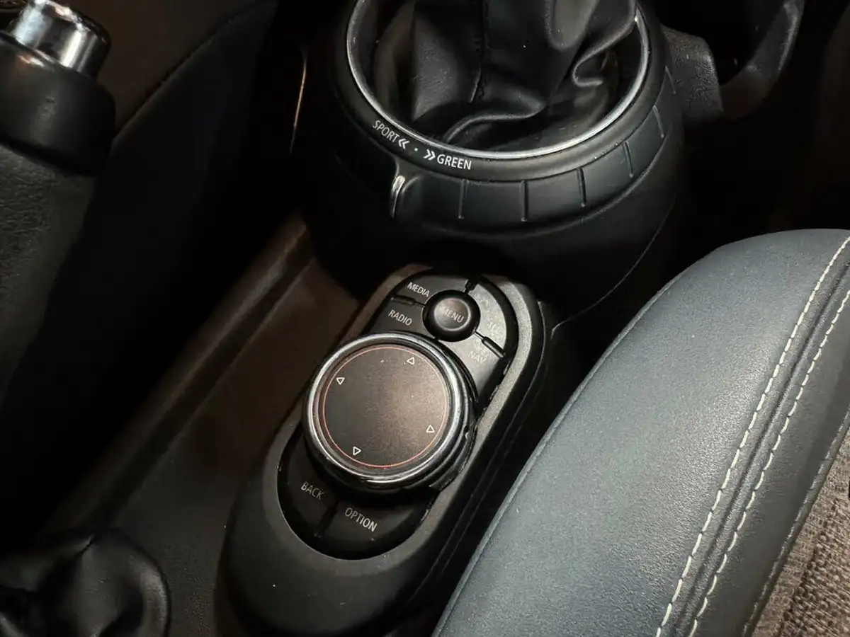2015-mini-cooper-15-cooper-3d-big-48