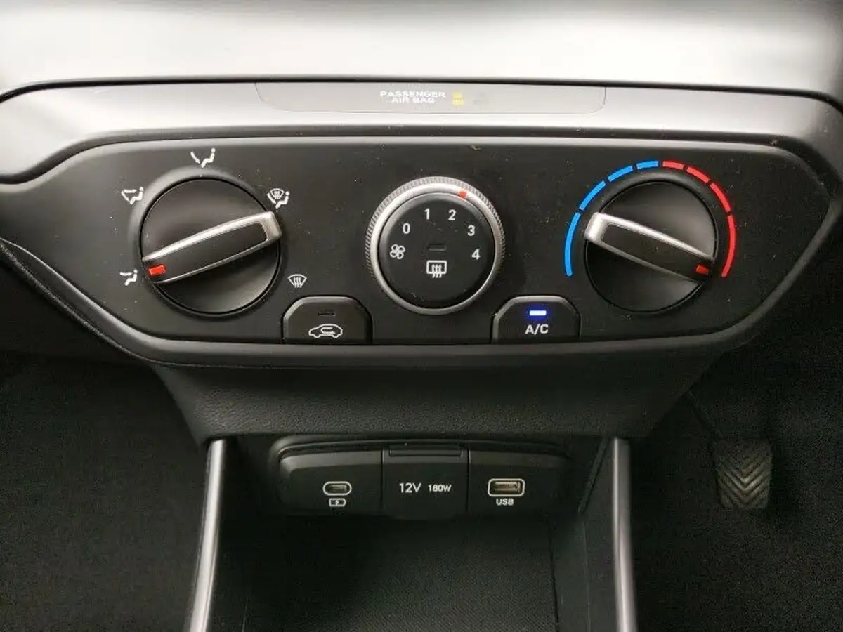 2024-hyundai-i20-10-t-gdi-advance-big-12