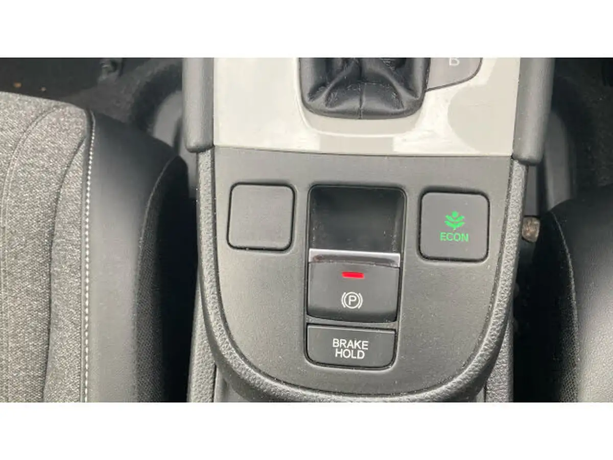 2021-honda-jazz-15-i-mmd-sr-107ps-big-22