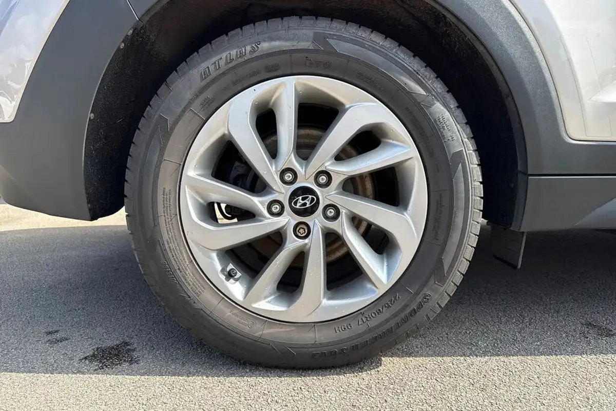 2015-hyundai-tucson-17crdi-blue-drive-se-big-10